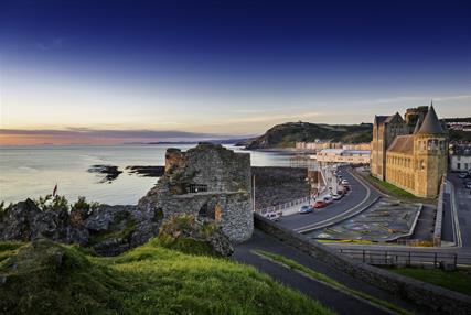 Promenade and Old College