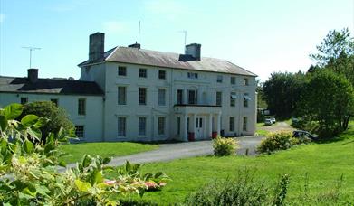 Sealyham Mansion Grounds