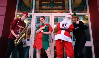 Christmas Presence at the Magic Lantern