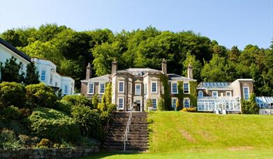 New House Country Hotel