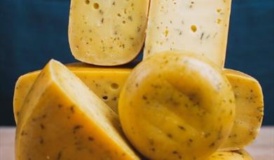 Seaweed Teifi Cheese