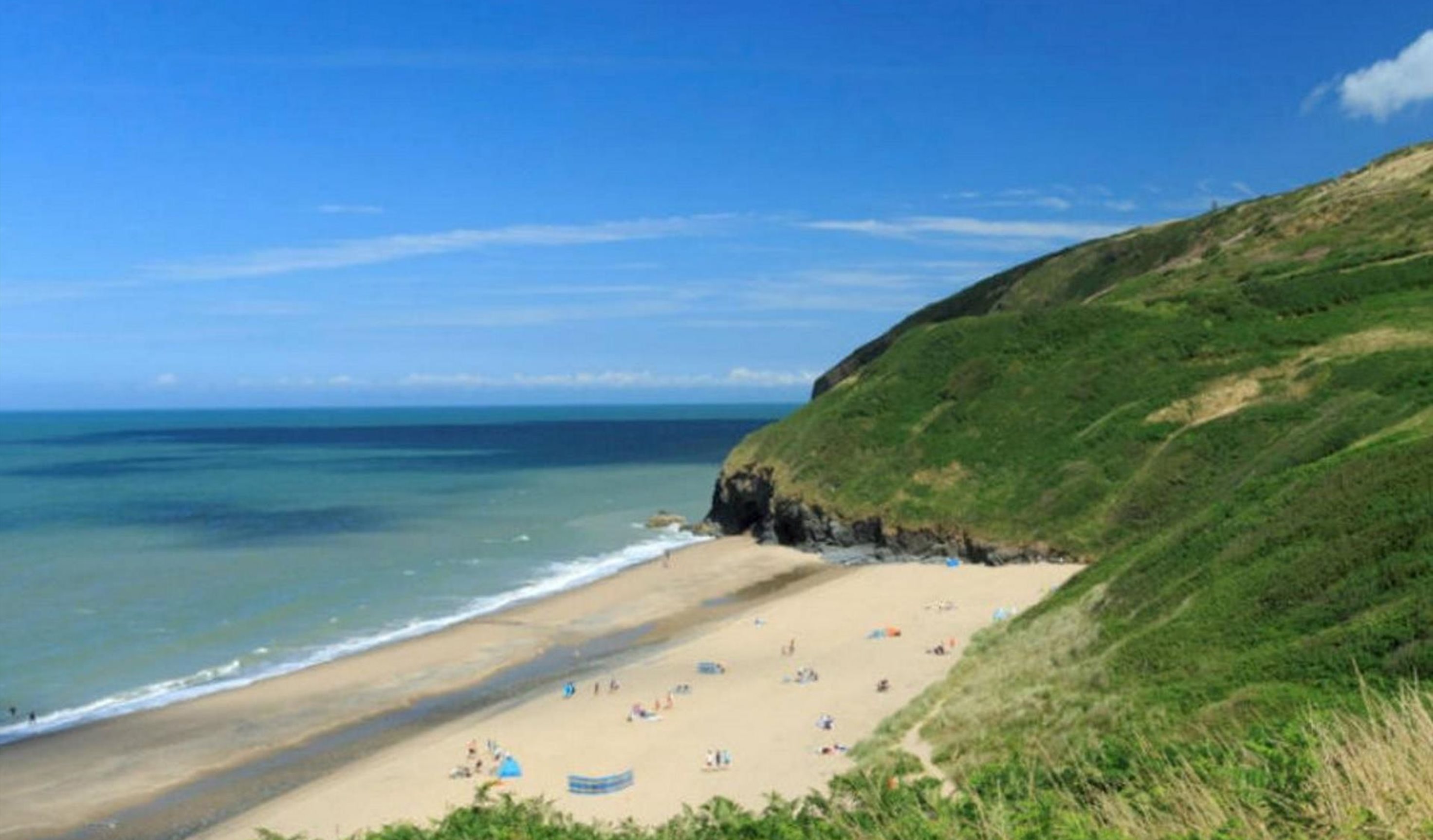 Penbryn Beach in the sun