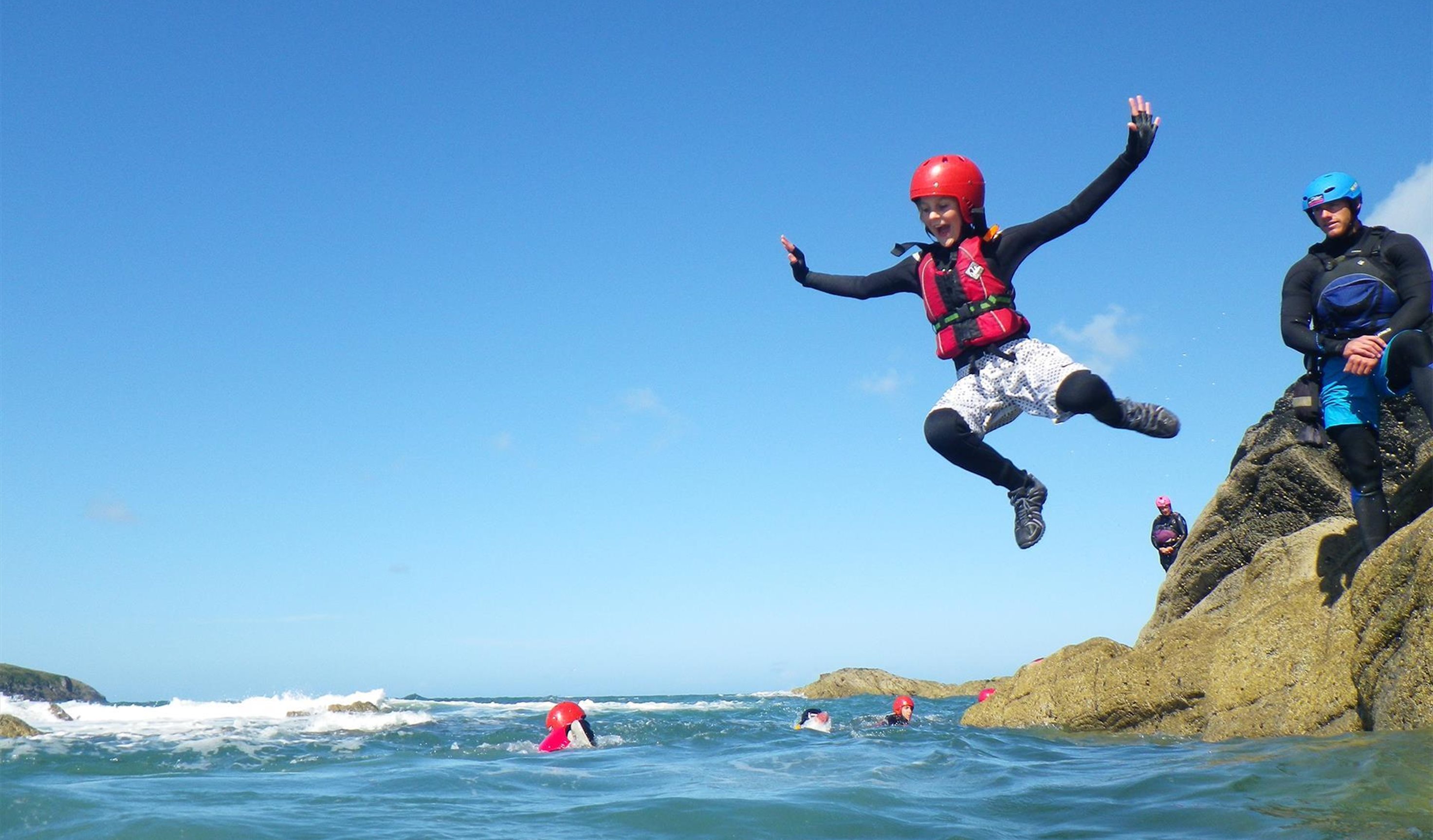 Family coasteering with Celtic Quest Coasteering in Pembrokeshire. Minimum age 8 years, share an unforgettable experience with your children exploring