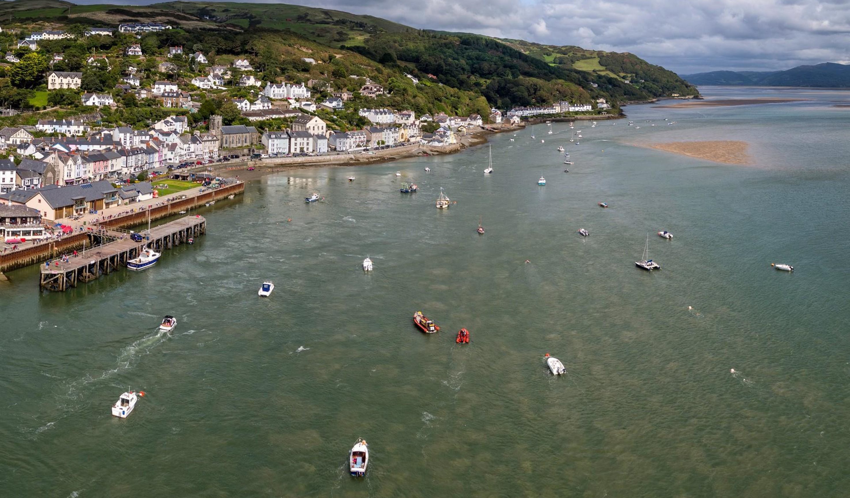 Aberdyfi Beach