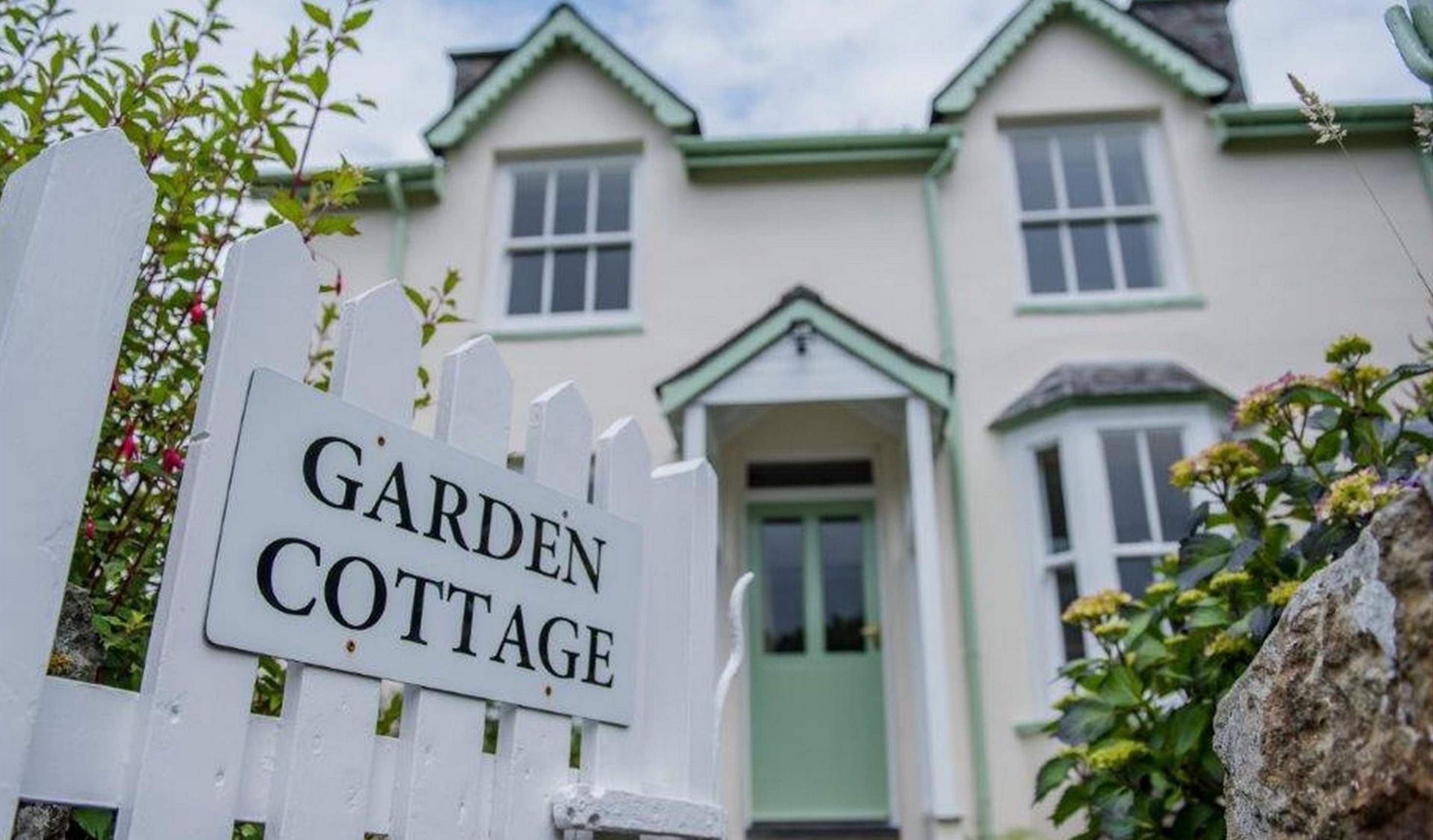 Cottage, exterior view,