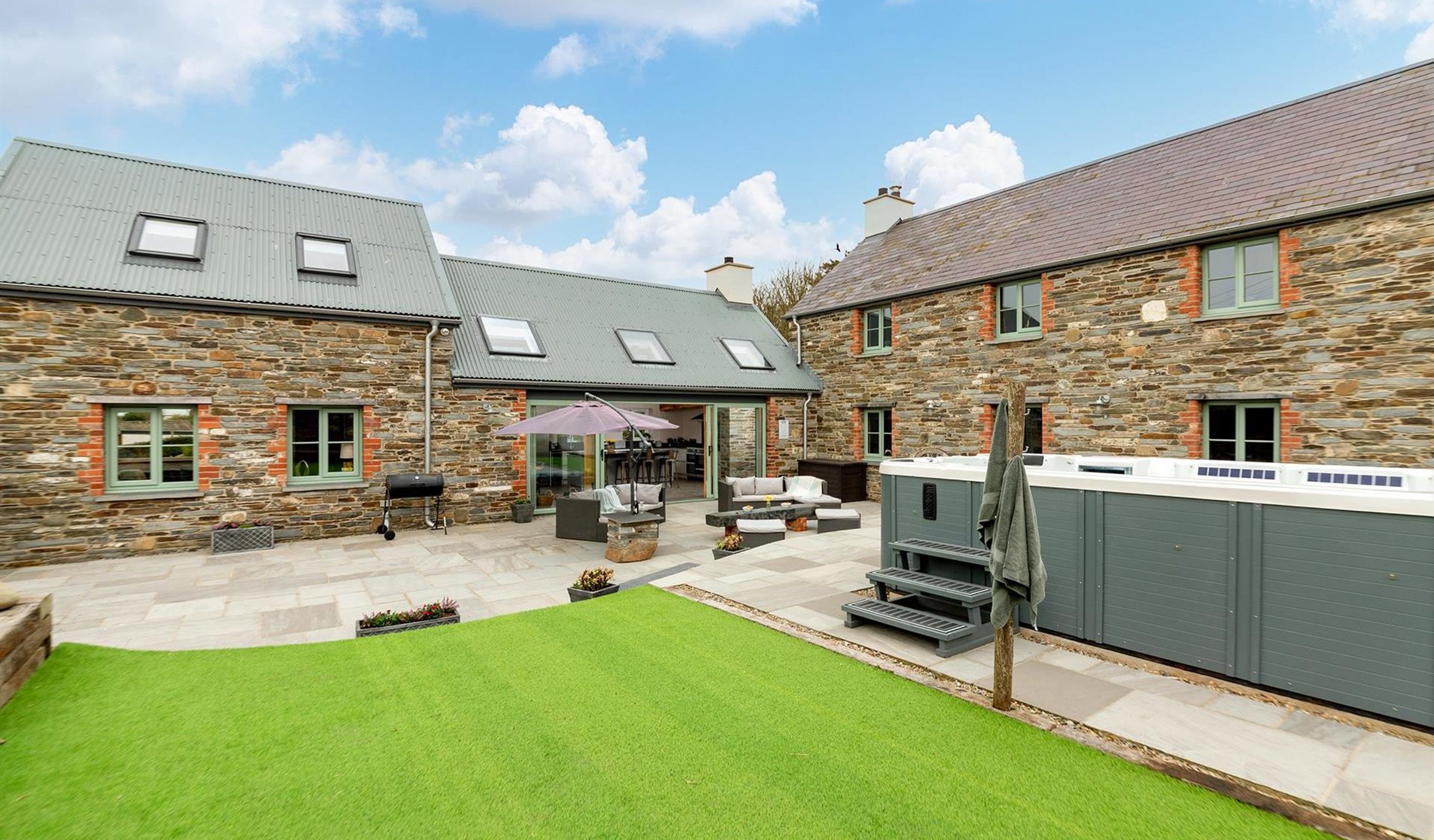 Towyn Farmhouse Gwbert