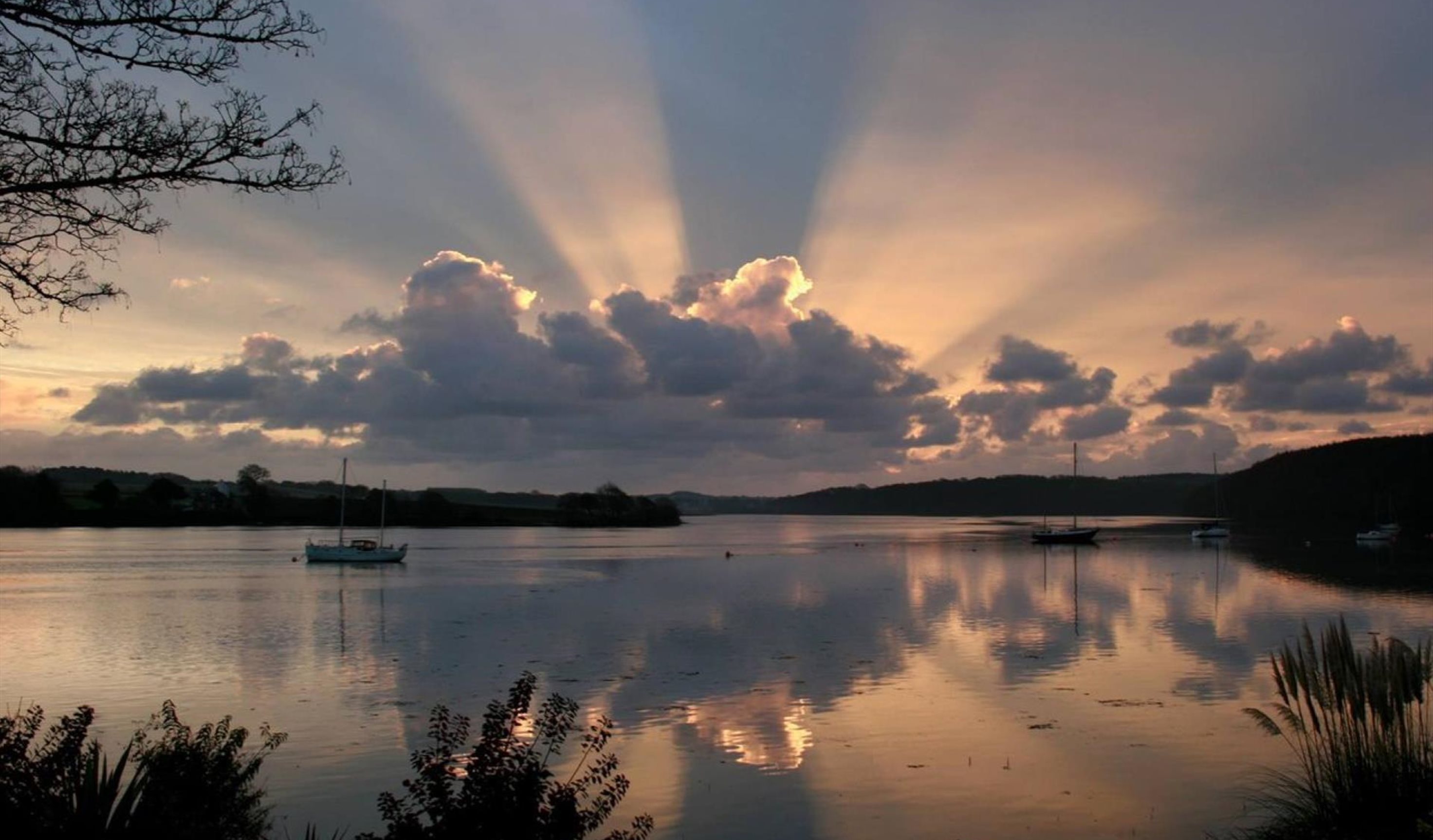 Sunrise from Llangwm Ferry over the Cleddau