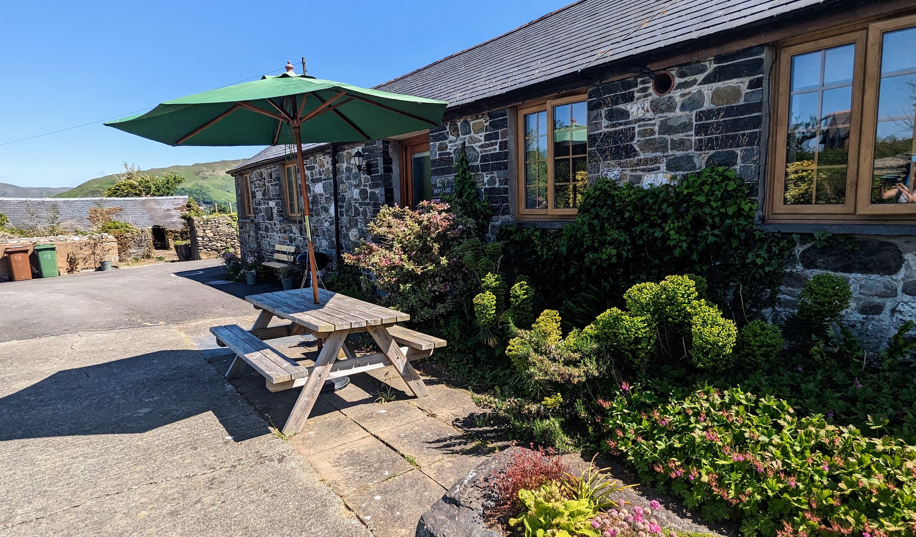Cynfal Farm Cottages