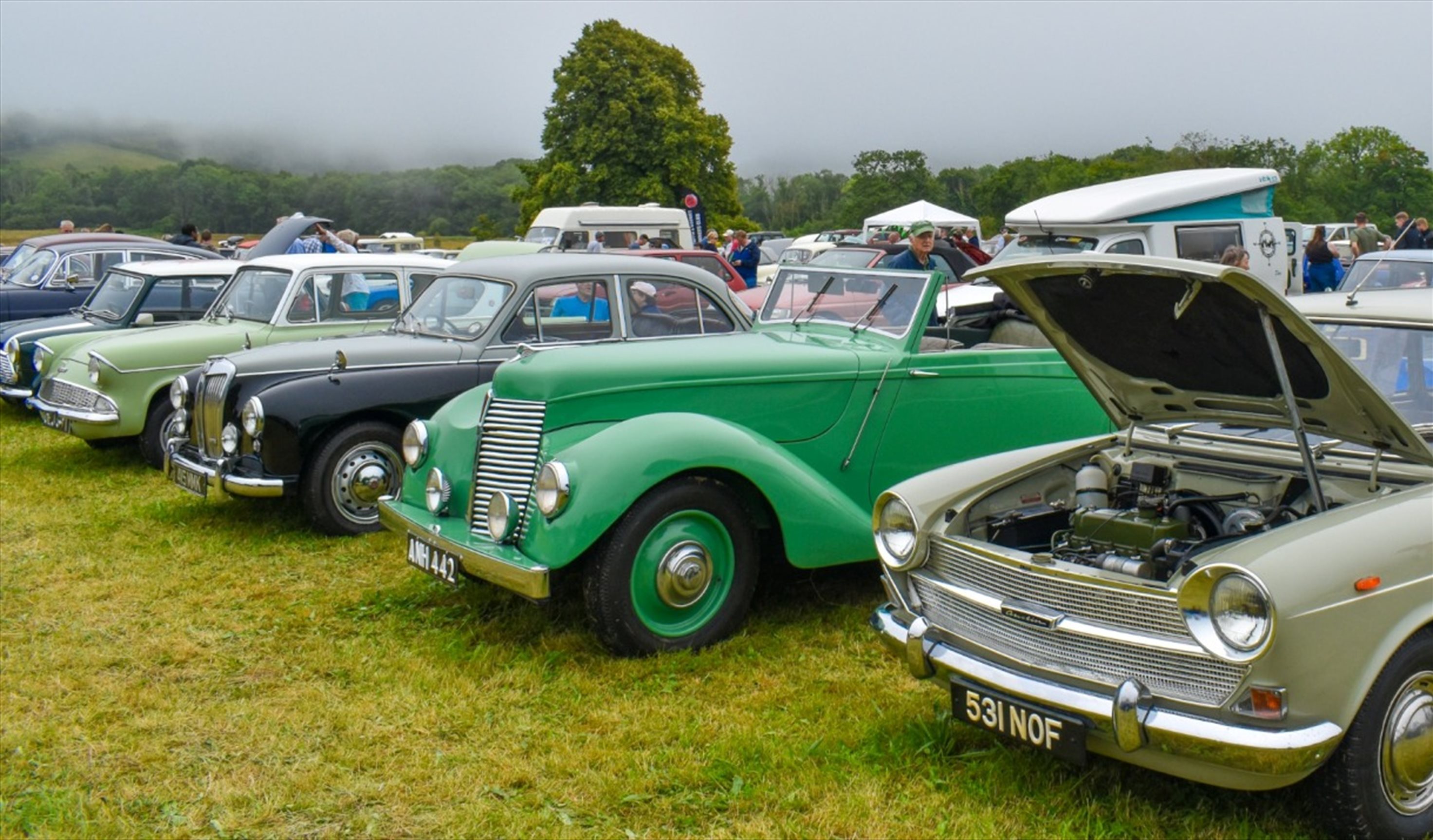 Aberaeron Vintage Show - vintage cars