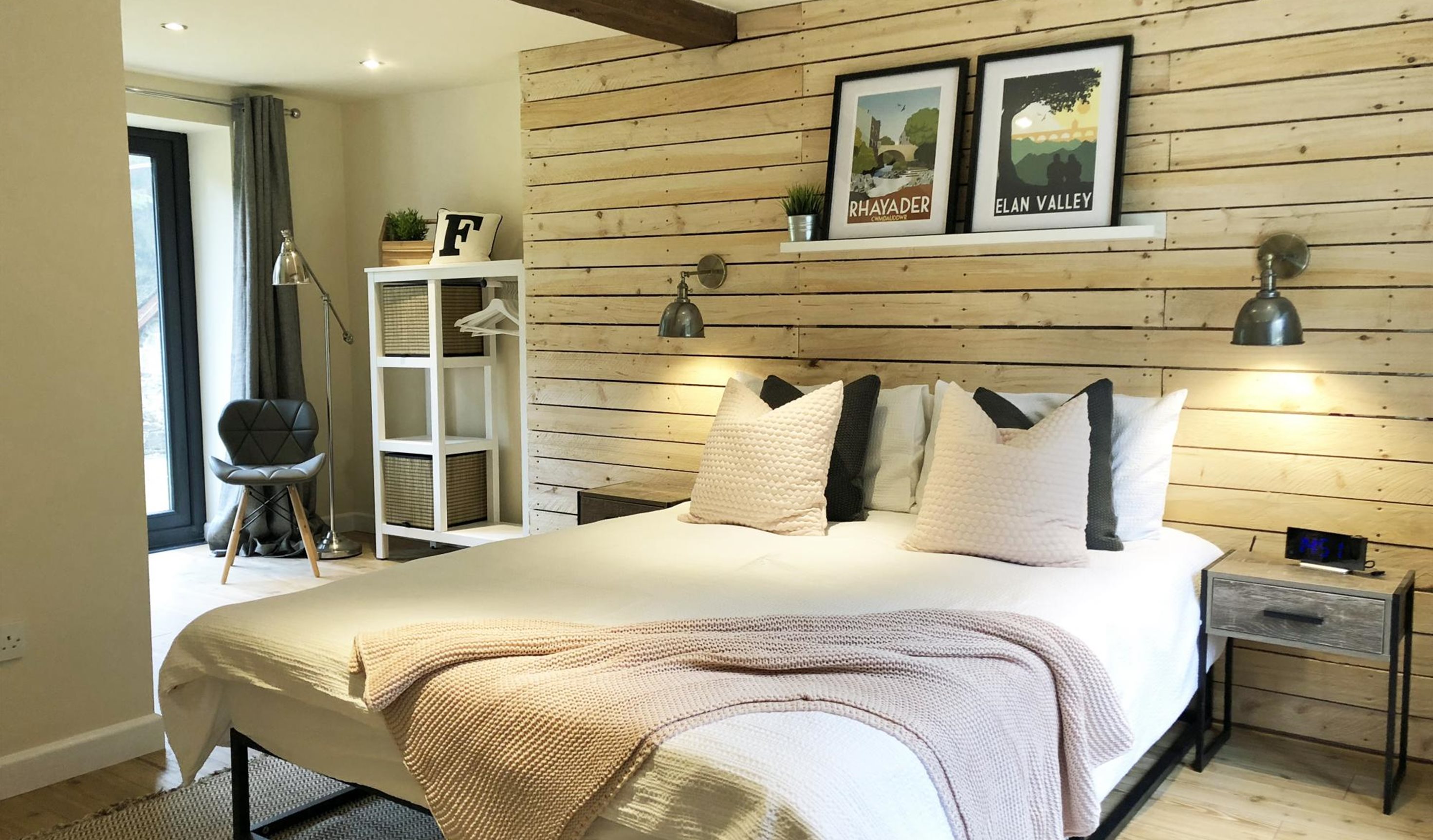 Trallwm Forest Cottages