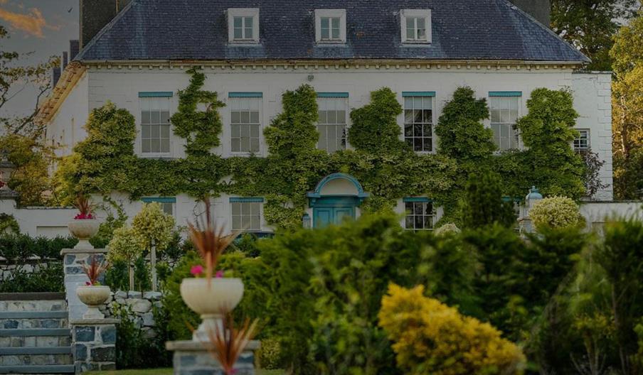 Gileston Manor Estate