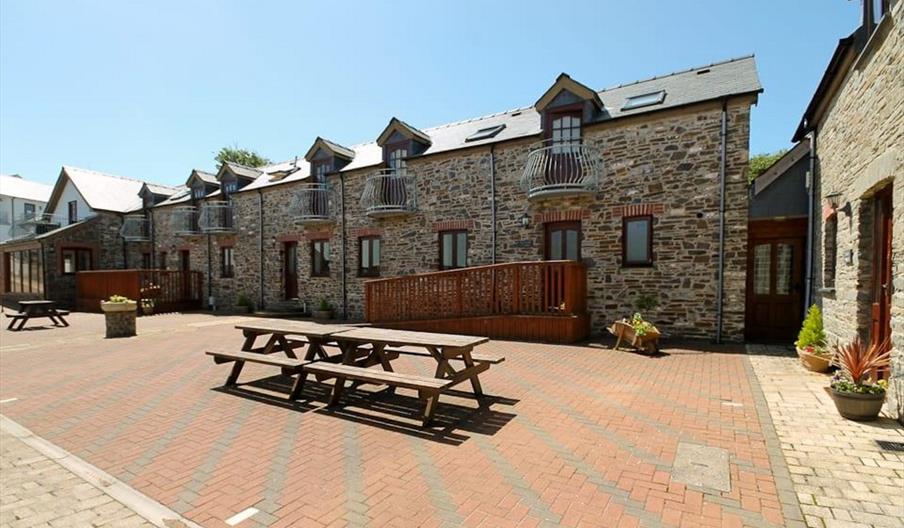 Bryncarnedd Cottages