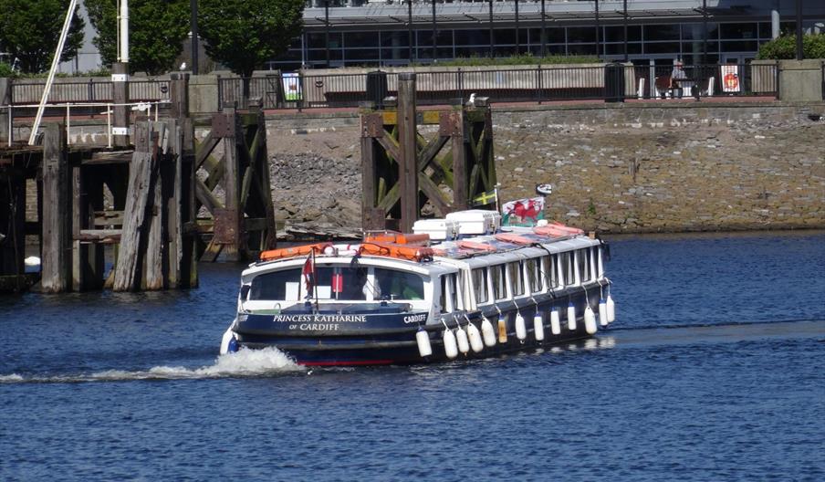 Approaching the Pierhead in Cardiff Bay