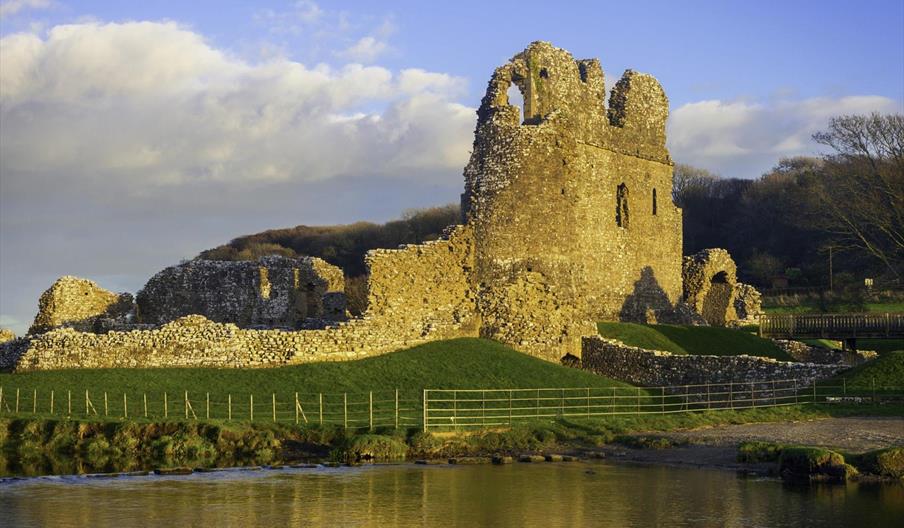 Ogmore Castle (Cadw)