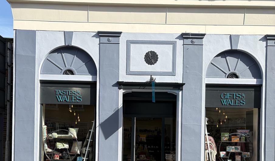 Exterior of Gifts of Wales and Tastes of Wales, Welshpool