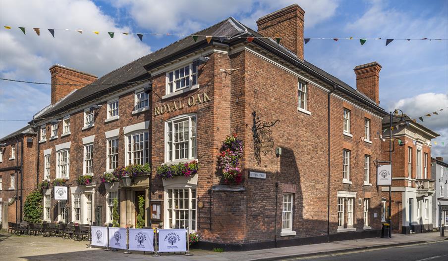Royal Oak Hotel