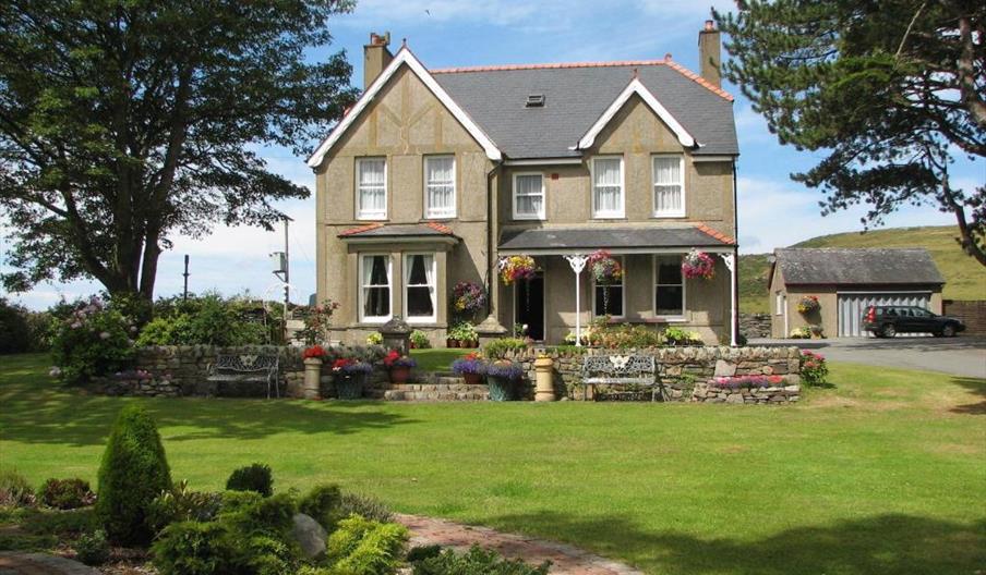 Gwrach Ynys Country Guest House