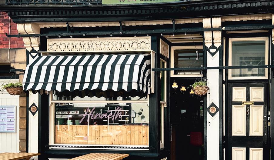 Hiraeth Llanidloes coffee house and restaurant exterior