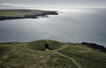 Barclodiad y Gawres (Cadw)