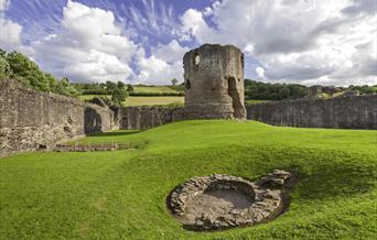 Skenfrith Castle (Cadw)