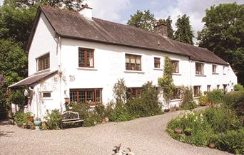 Allt y Golau Farmhouse