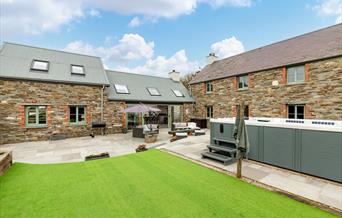 Towyn Farmhouse Gwbert