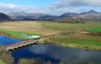 Ffestiniog Railway DLG on Pont Croesor