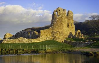 Ogmore Castle (Cadw)