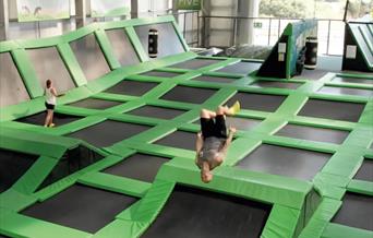 Hangar 5 | Trampoline Arena