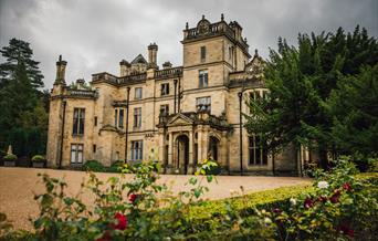 Pale Hall | Bala