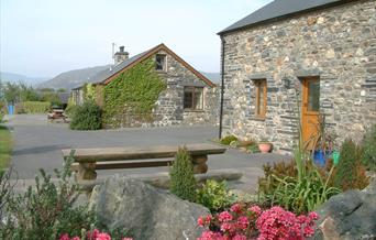 Cynfal Farm Cottages