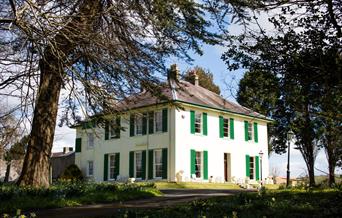 View of Elm Grove Country House from the drive