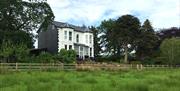 The Royston is a unique, laid back, 7-room contemporary guest house on the outskirts of Llanbrynmair in the heart of Mid Wales.