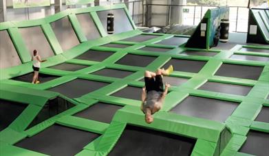 Hangar 5 | Trampoline Arena