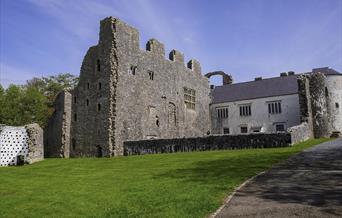 Oxwich Castle (Cadw)