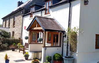 Award-winning 5* Visit Wales Basel Cottage in Llandovery, is set in 17 acres of glorious Carmarthenshire Countryside in the Cambrian Mountains and on